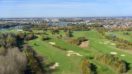 Golf et lac - © Eric Legouhy Golf et lac - © Eric Legouhy